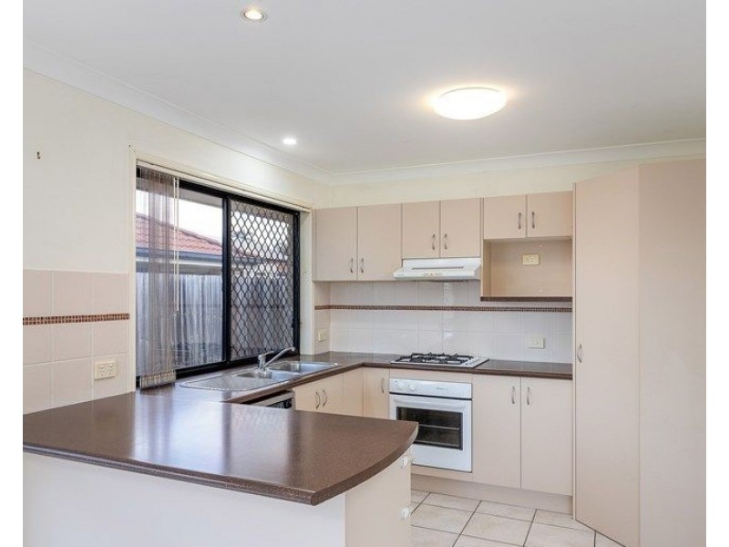 7 Mowbray Court, Kallangur QLD 4503