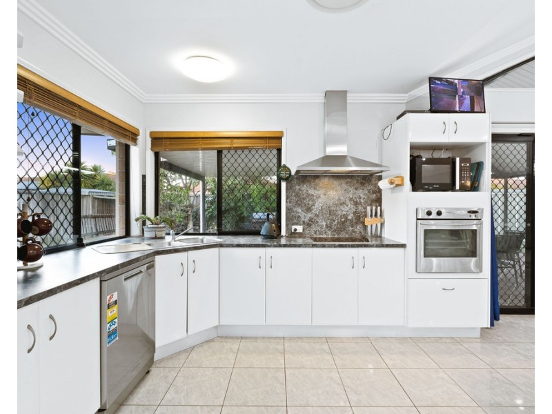 7 Petermann Drive, North Lakes QLD 4509