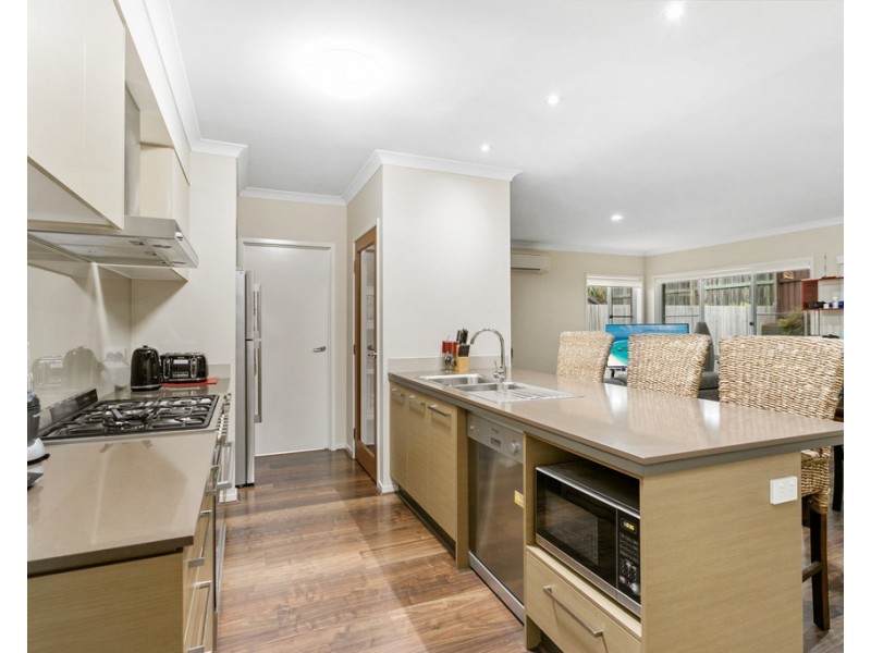 10 Thirlmere Street, North Lakes QLD 4509