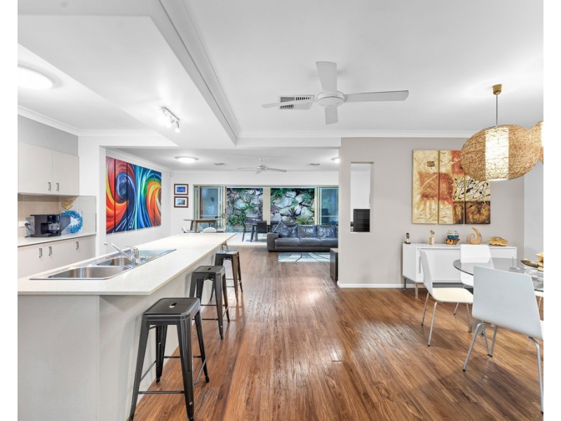 24 Nicklaus Parade, North Lakes QLD 4509