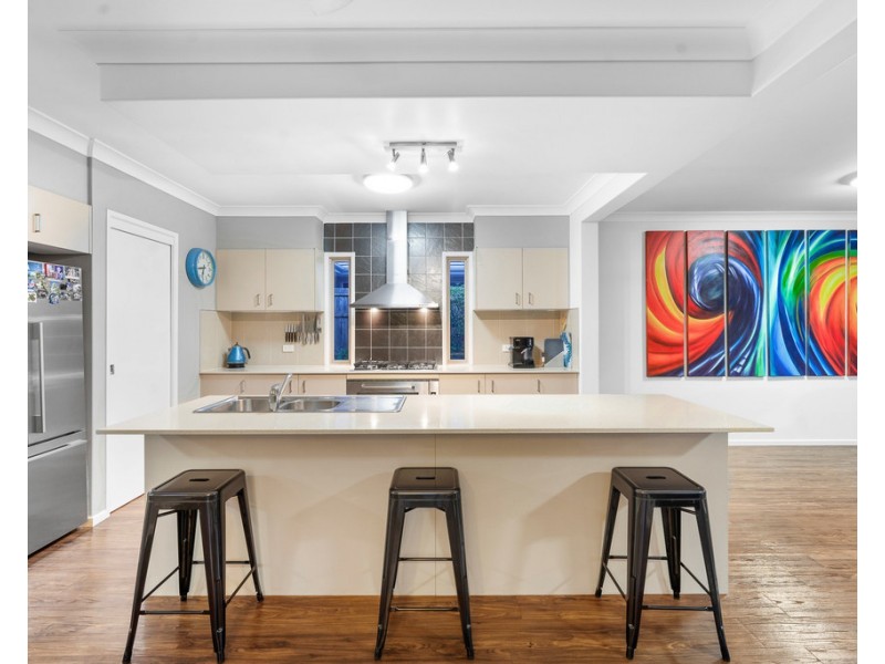 24 Nicklaus Parade, North Lakes QLD 4509