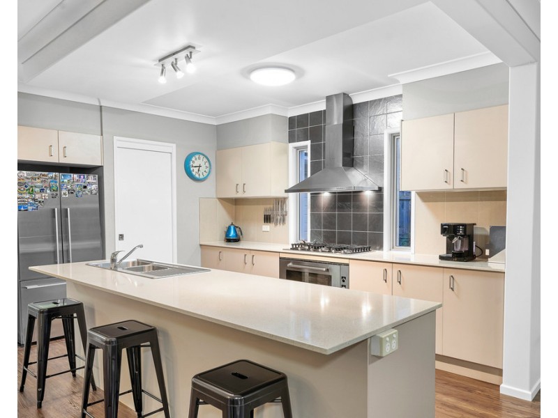 24 Nicklaus Parade, North Lakes QLD 4509