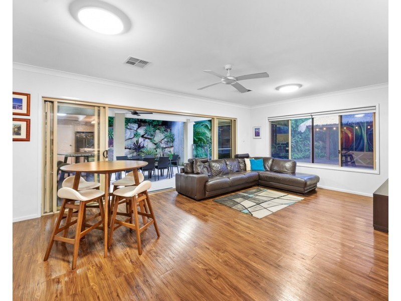 24 Nicklaus Parade, North Lakes QLD 4509