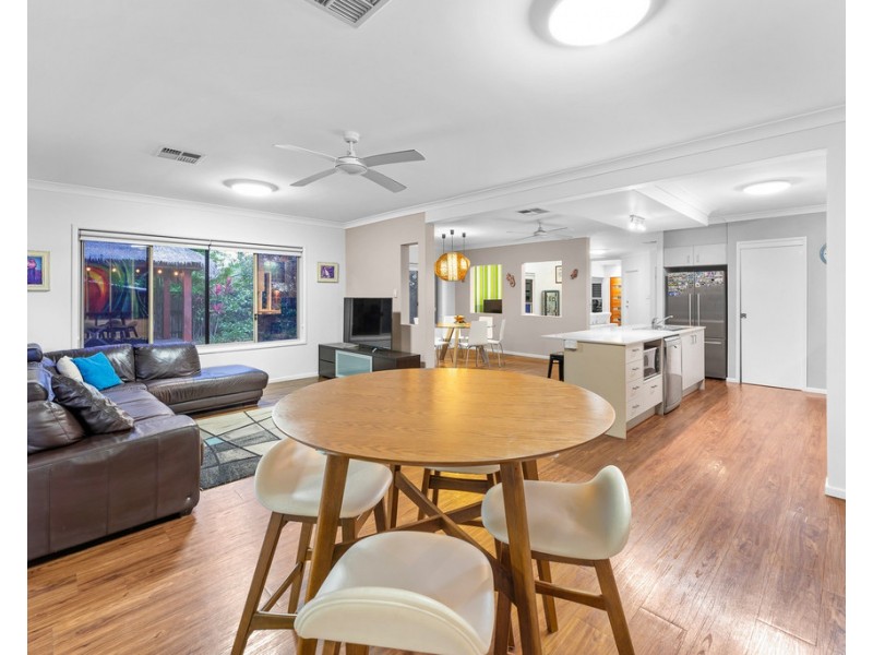 24 Nicklaus Parade, North Lakes QLD 4509