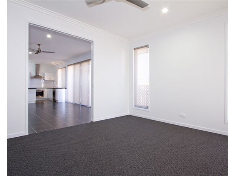 11 Tamar Circuit, North Lakes QLD 4509