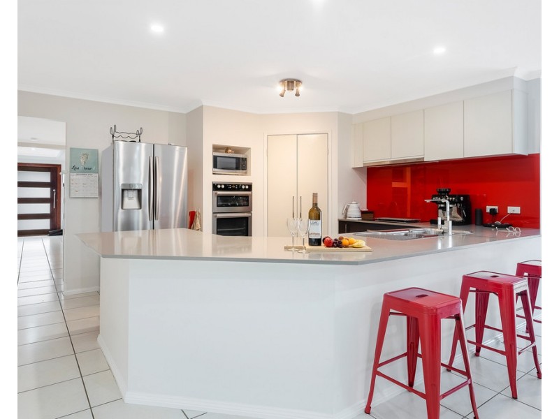 8 Ridge View Drive, Narangba QLD 4504