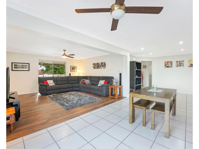 8 Ridge View Drive, Narangba QLD 4504