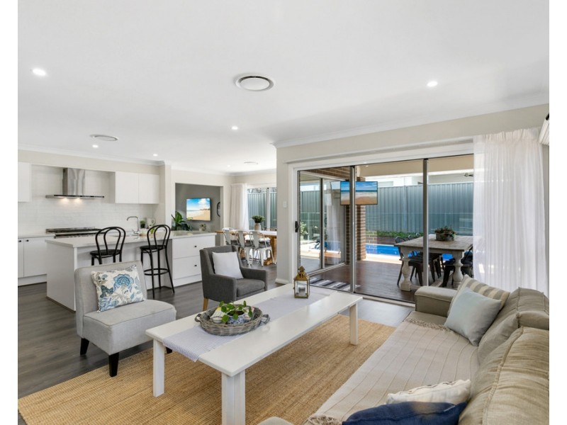 9 Hope Street, Griffin QLD 4503