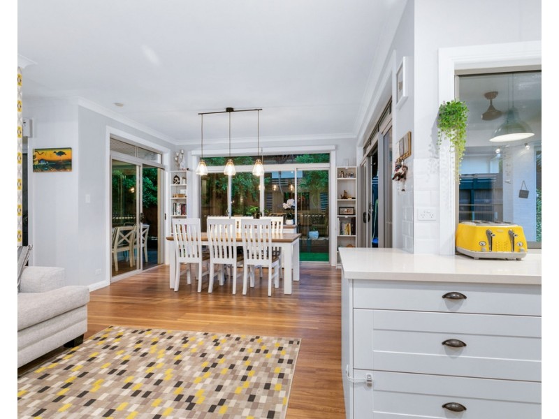 3 Appleby Close, North Lakes QLD 4509