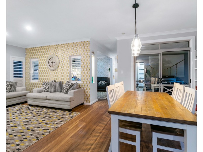 3 Appleby Close, North Lakes QLD 4509