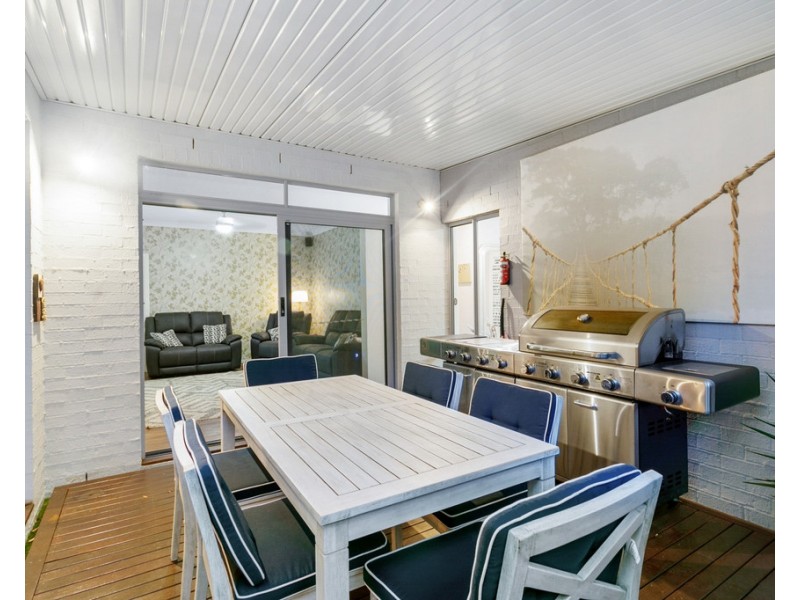 3 Appleby Close, North Lakes QLD 4509