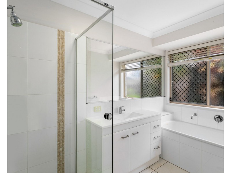 8 Sunstone Circuit, Mango Hill QLD 4509