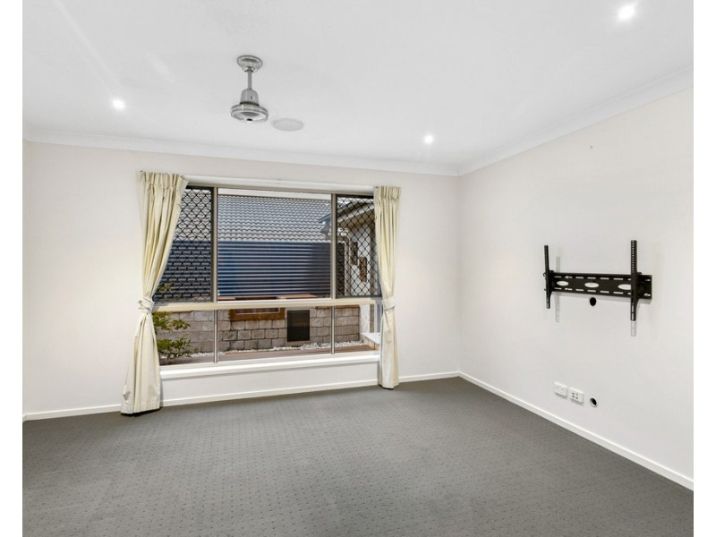 8 Sunstone Circuit, Mango Hill QLD 4509