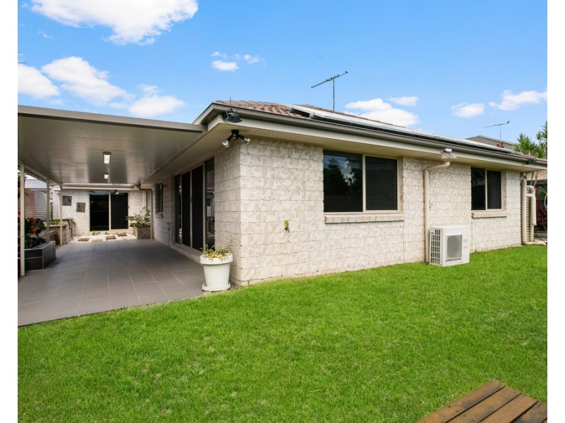 8 Sunstone Circuit, Mango Hill QLD 4509