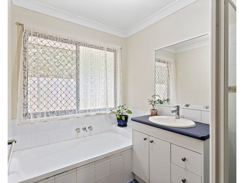 6 Grampion Circuit, North Lakes QLD 4509