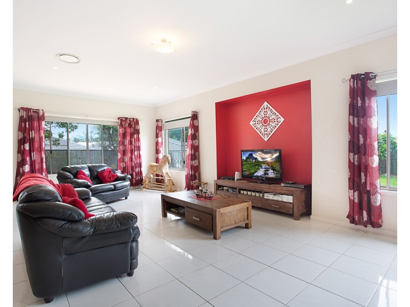 8 Kangaroo Street, North Lakes QLD 4509