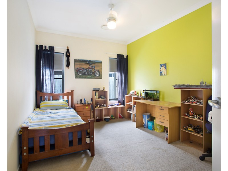 8 Kangaroo Street, North Lakes QLD 4509