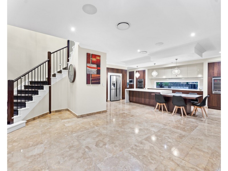 2 Koala Close, North Lakes QLD 4509
