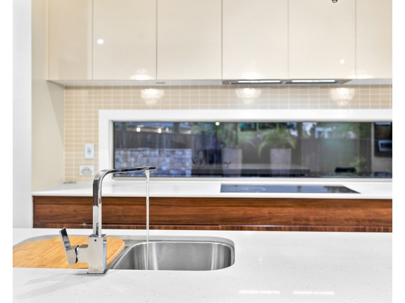 2 Koala Close, North Lakes QLD 4509