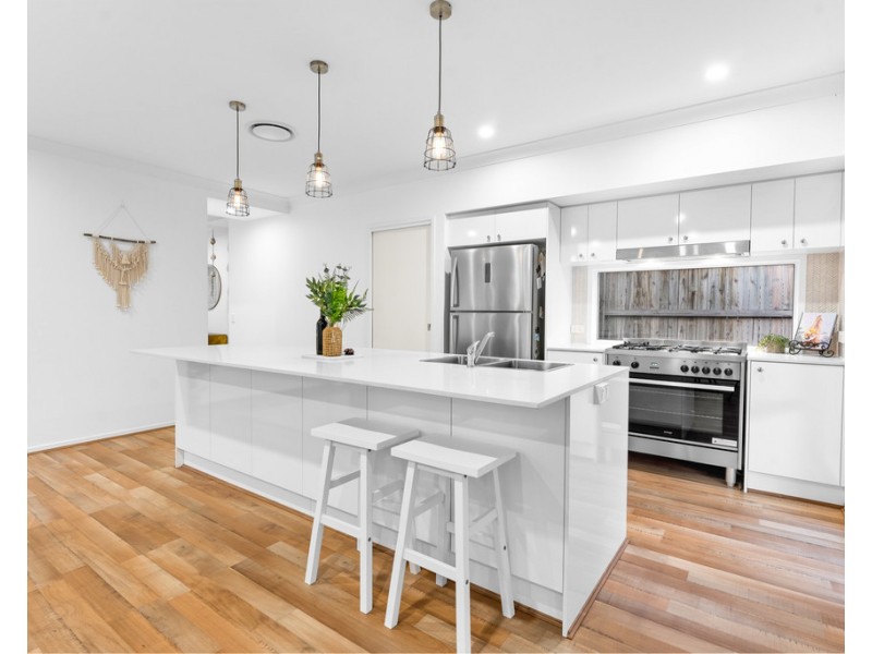 172 Campbell Drive, Mango Hill QLD 4509