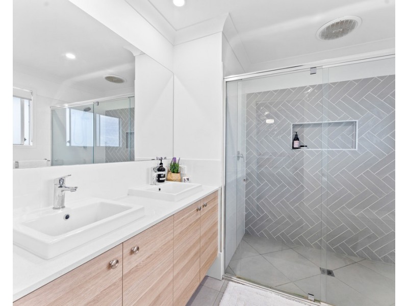 172 Campbell Drive, Mango Hill QLD 4509