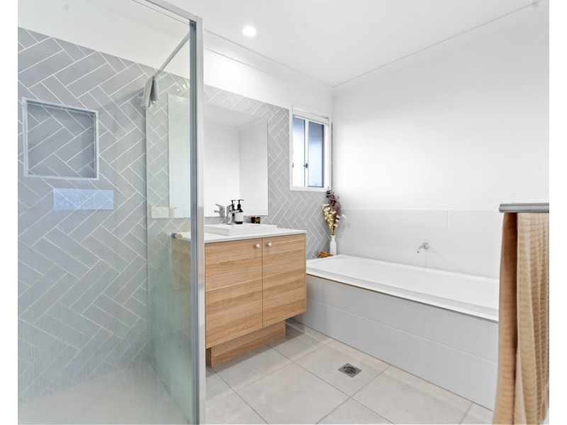 172 Campbell Drive, Mango Hill QLD 4509