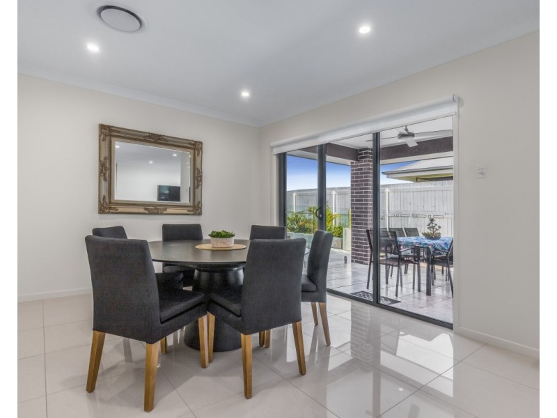 33 Oatley Street, Mango Hill QLD 4509