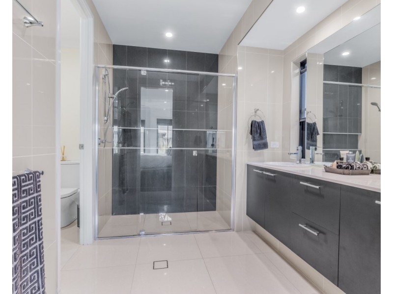 33 Oatley Street, Mango Hill QLD 4509