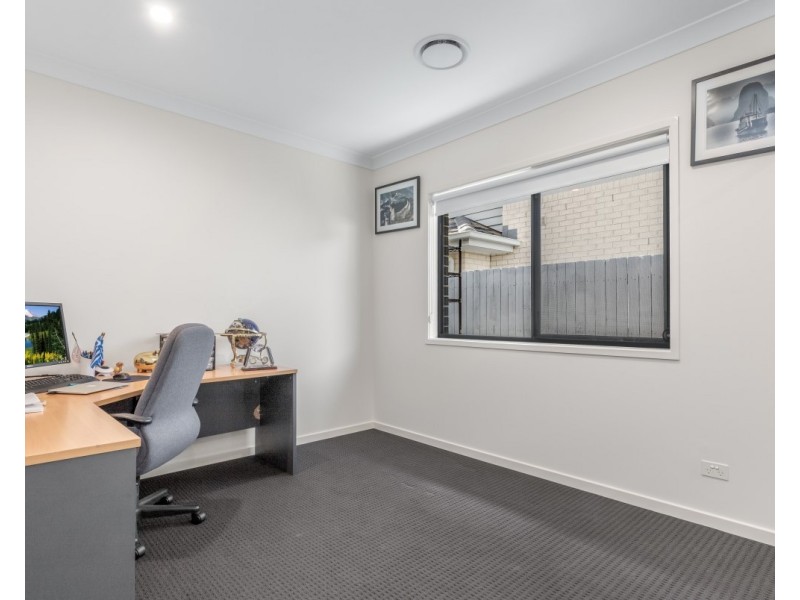 33 Oatley Street, Mango Hill QLD 4509