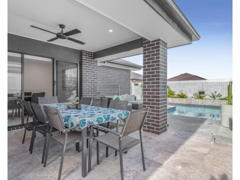 33 Oatley Street, Mango Hill QLD 4509