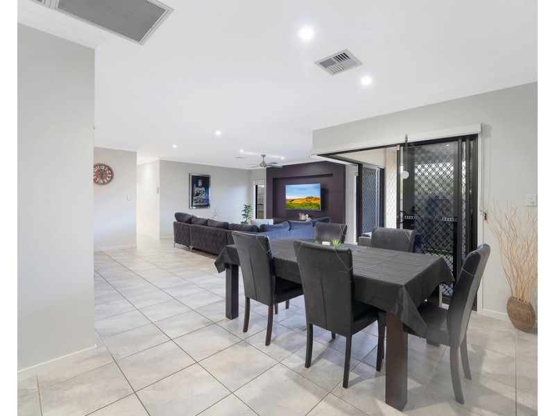 34 Sandalwood Crescent, Griffin QLD 4503