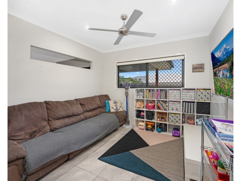 34 Sandalwood Crescent, Griffin QLD 4503