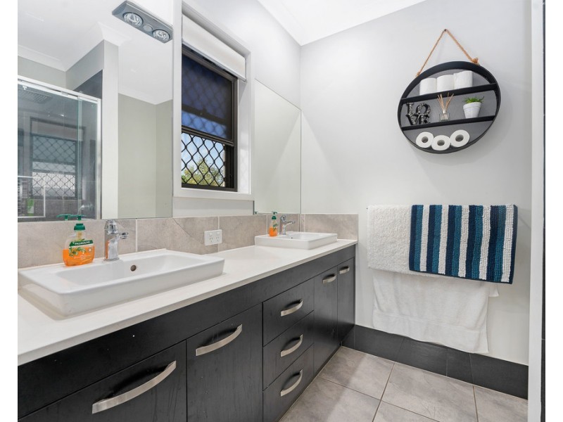 34 Sandalwood Crescent, Griffin QLD 4503