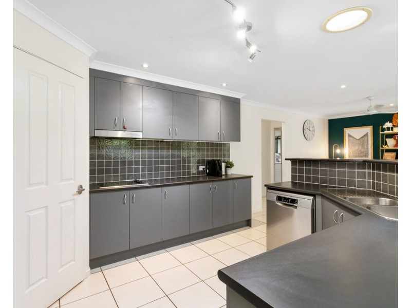 10 Butterfly Drive, Kallangur QLD 4503