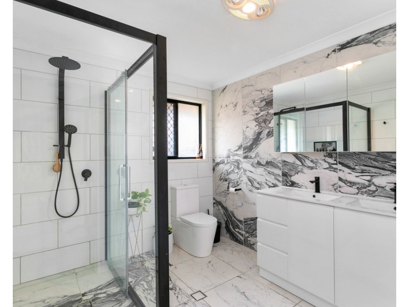 10 Butterfly Drive, Kallangur QLD 4503