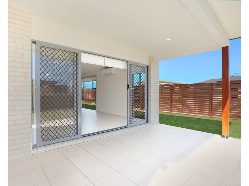 77 Park Vista Drive, Mango Hill QLD 4509