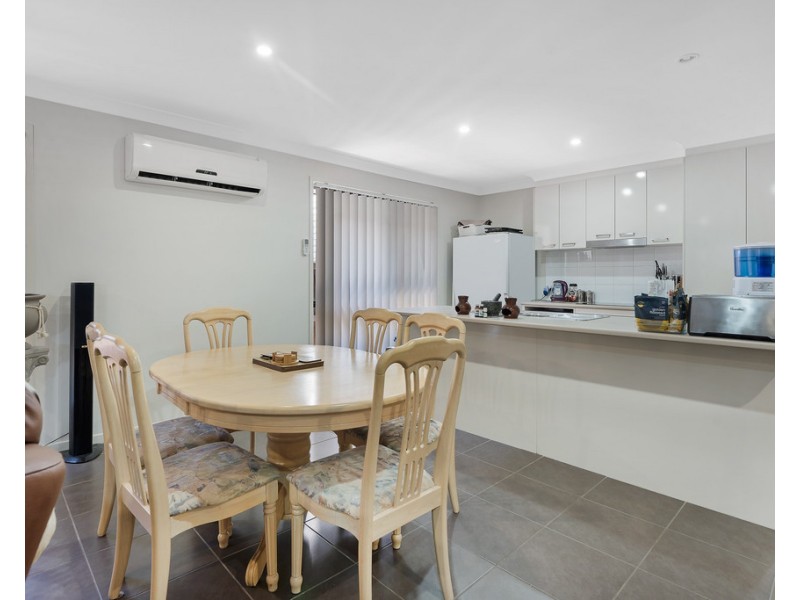 6 Bowerbird Crescent, Dakabin QLD 4503