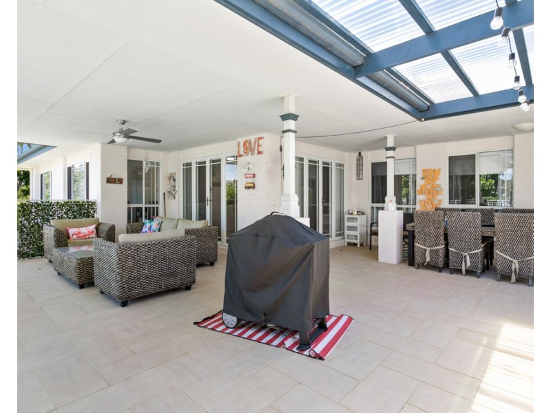 28 Lochside Drive, North Lakes QLD 4509