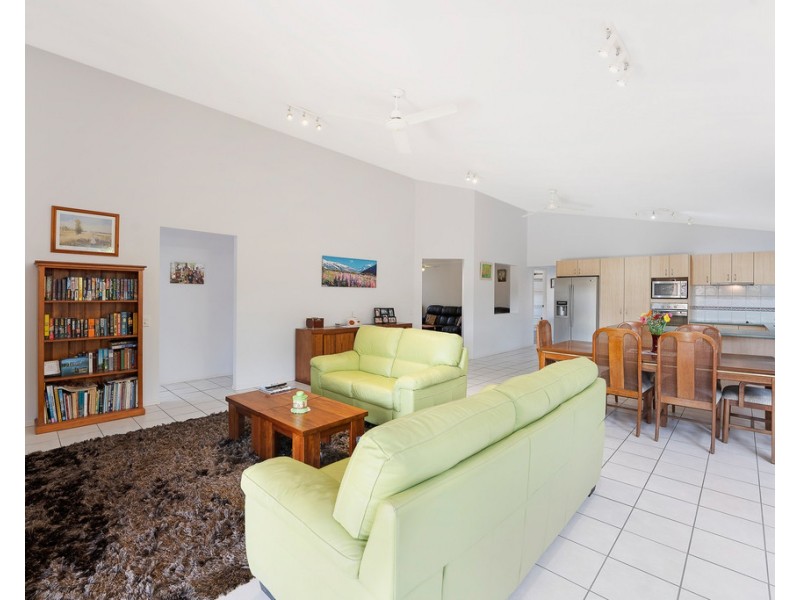 11 Litchfield Court, North Lakes QLD 4509