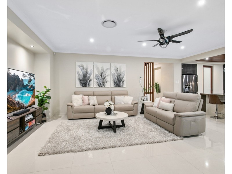 22 Rosemead Street, North Lakes QLD 4509