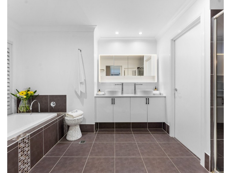 3 Foambark Street, North Lakes QLD 4509