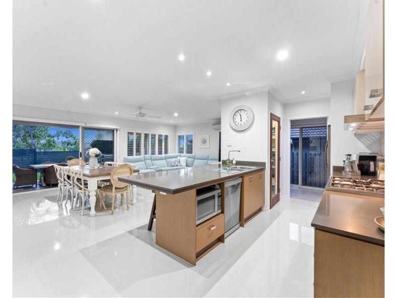 5 Melville Parade, North Lakes QLD 4509