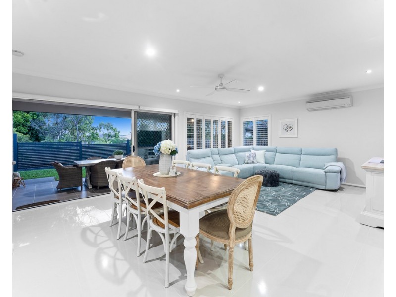 5 Melville Parade, North Lakes QLD 4509