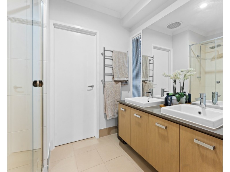 5 Melville Parade, North Lakes QLD 4509