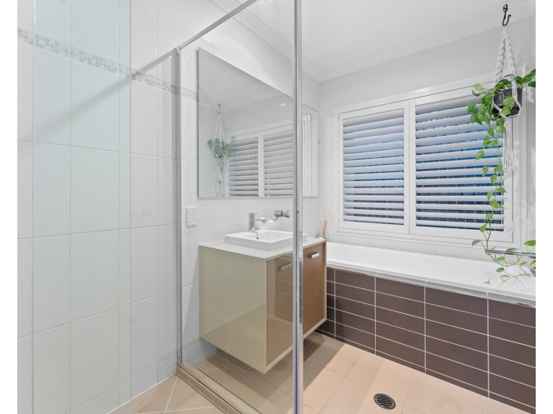 5 Melville Parade, North Lakes QLD 4509