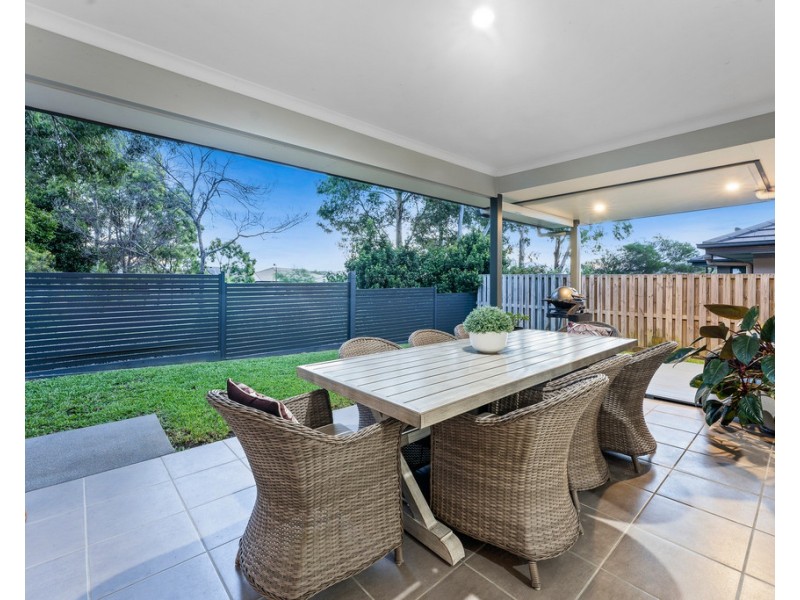 5 Melville Parade, North Lakes QLD 4509
