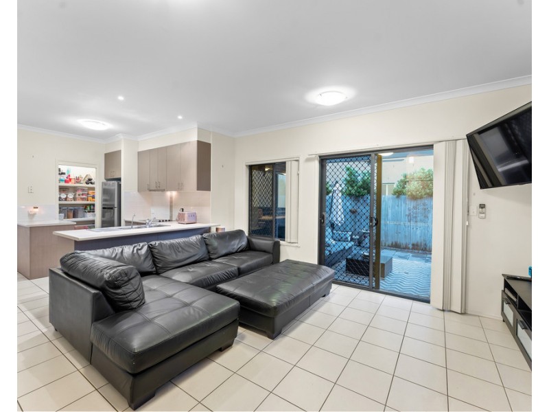 10 Warabi Crescent, North Lakes QLD 4509