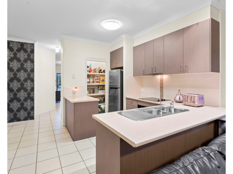 10 Warabi Crescent, North Lakes QLD 4509