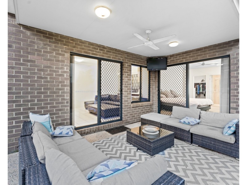 10 Warabi Crescent, North Lakes QLD 4509