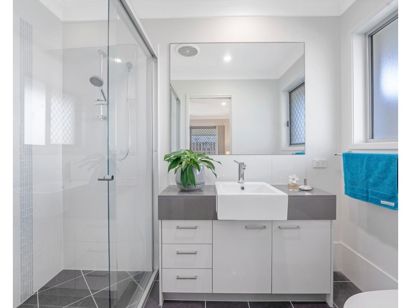 8 Glengrove Circuit, Mango Hill QLD 4509